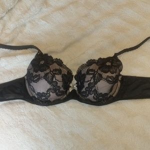 Victoria's secret bra 38B